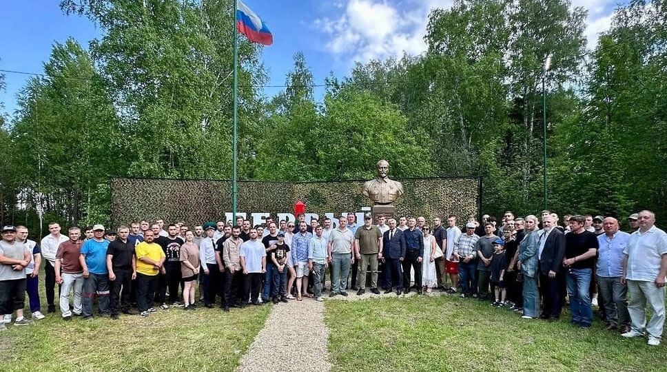 Памятник Дзержинскому открыли в детском лагере в Нижнем Тагиле