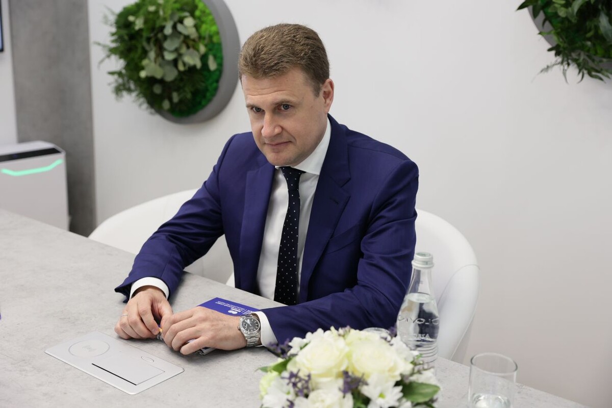 По словам Чекункова, несмотря на непростые внешние условия и высокую стоимость заимствований, инвестактивность на Дальнем Востоке и в Арктике сохраняется на должном уровне.  Фото: ФедералПресс / Иван Кабанов
