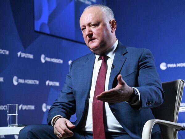 Додон: Молдова должна отказаться от антироссийских санкций для спасения своей экономики