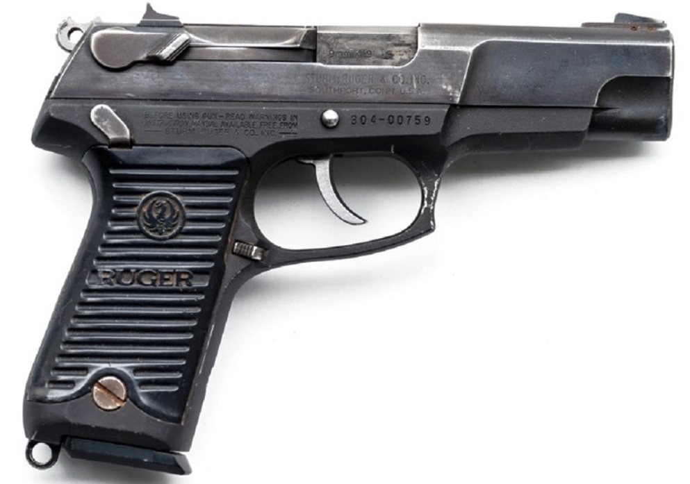 Ruger P89. Вид слева.