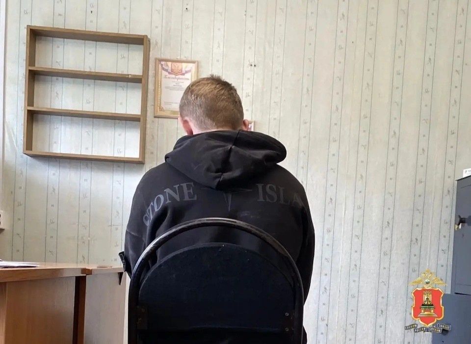    Заработанные на переводах 12 000 рублей 18-летний студент потратил на покупки на маркетплейсе и игровой аккаунт в интернете. Фото: МВД Тверской области.