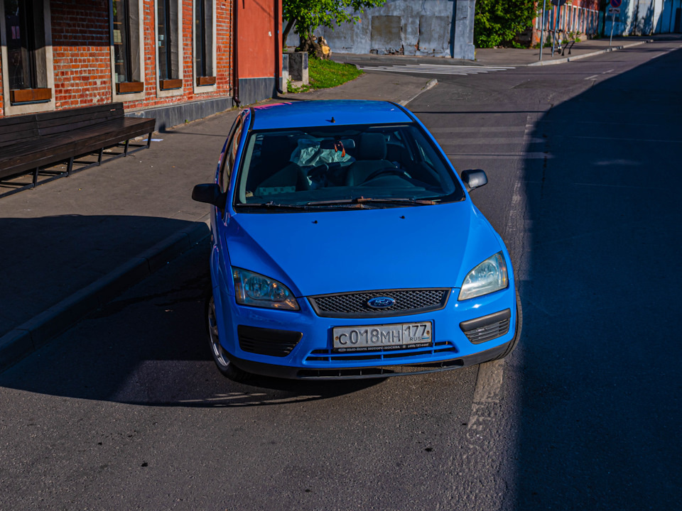 Форд Фокус 2 Electric Blue