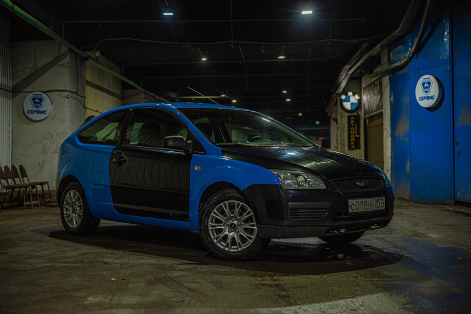 Форд Фокус 2 частичный окрас кузова Electric Blue