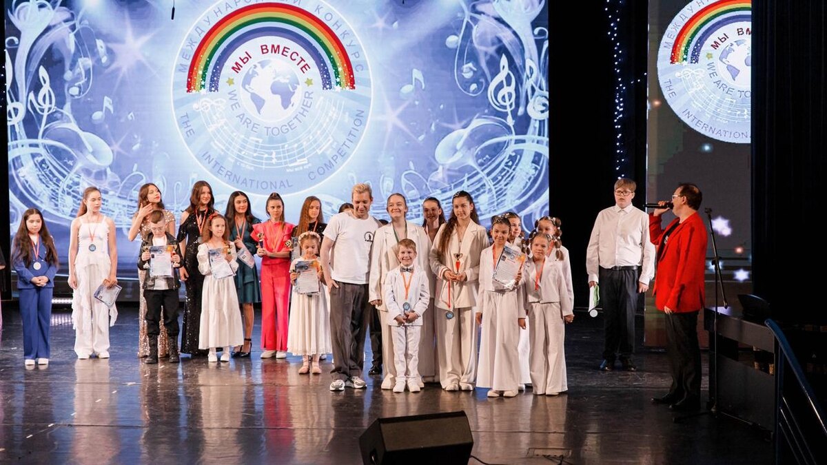    Образцовый коллектив «Театр песни «Чародеи»»
