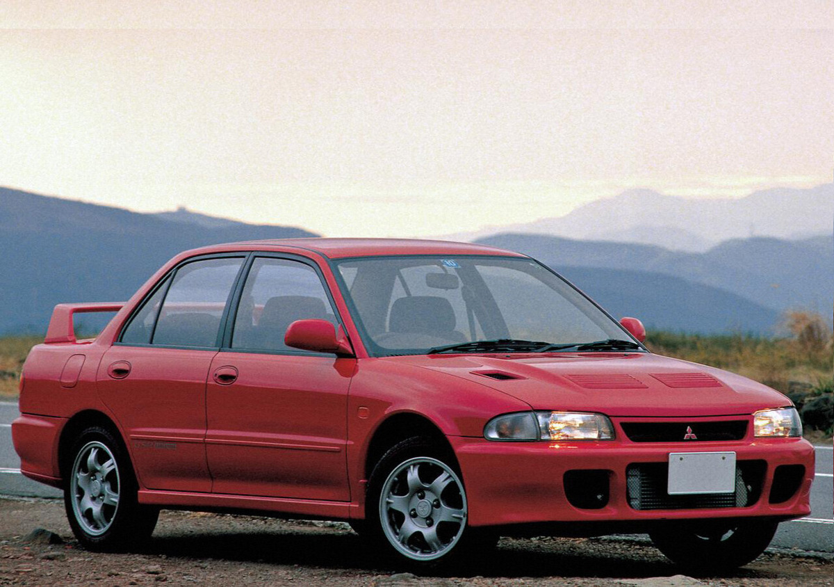 Evo I (1992) «Mitsubishi Lancer Evolution I» Фото из открытых источников