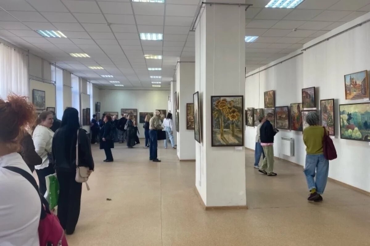    В Воронеже открылась выставка, посвященная художнику Вячеславу Знаткову
