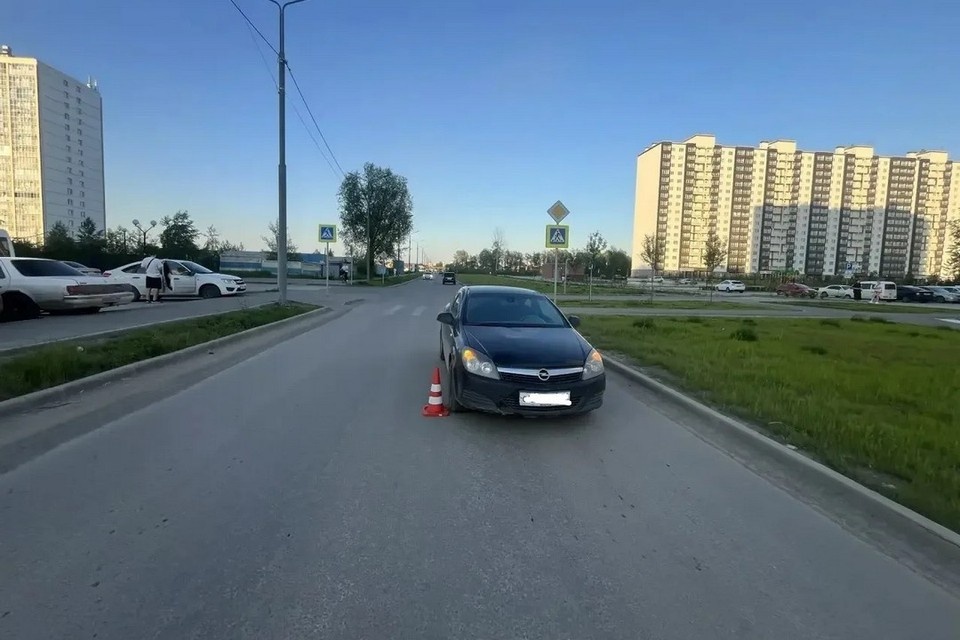   В Новосибирске 12-летний мальчик попал под колеса Opel на пешеходном переходе. Фото: ГАИ Новосибирска