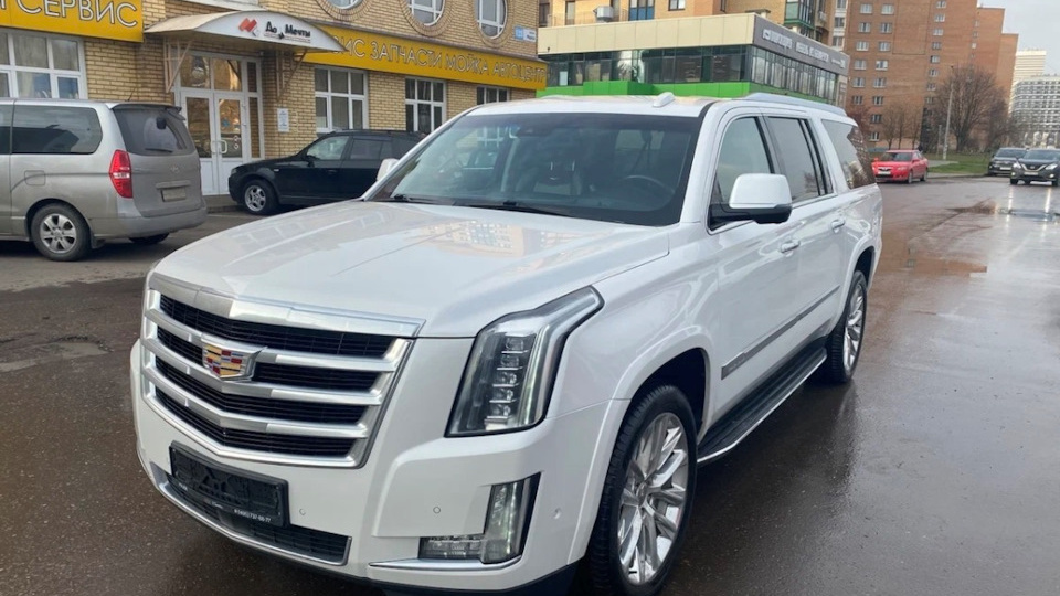 Что такое Cadillac Escalade после трех владельцев.