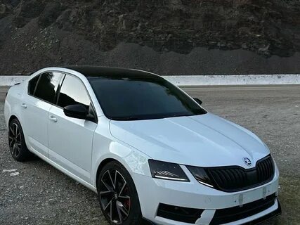 «Семейный автомобиль без переплат: обзор Skoda Octavia»