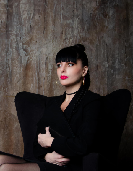 Марина Грамакова.