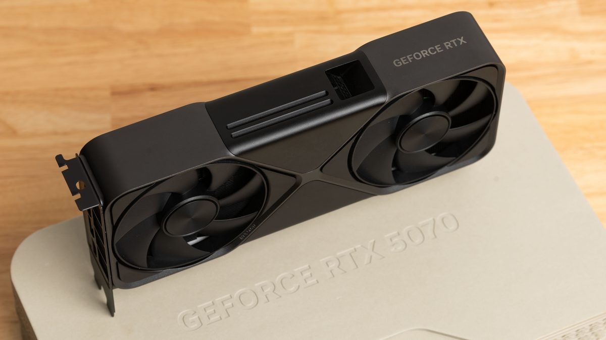 Компания Nvidia официально прекратила поддержку классической панели управления (NVCP), перенеся основные настройки в новое приложение. Однако старая версия по-прежнему доступна в Microsoft Store и может быть полезна пользователям профессиональных видеокарт и тем, кто…

Источник изображения: Tom's Hardware