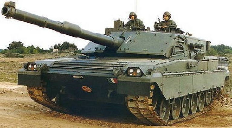 C1 Ariete в Италии в учебных частях
