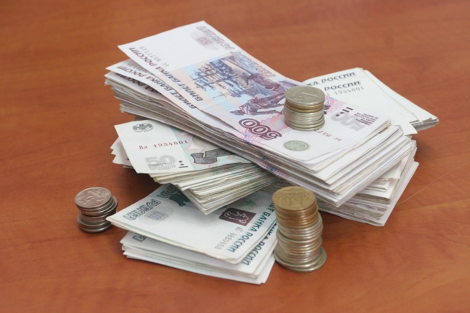    Пересмотр коснулся семей с тремя и более детьми, которые получили отказ из-за превышения лимита дохода. Виктор ГУСЕЙНОВ