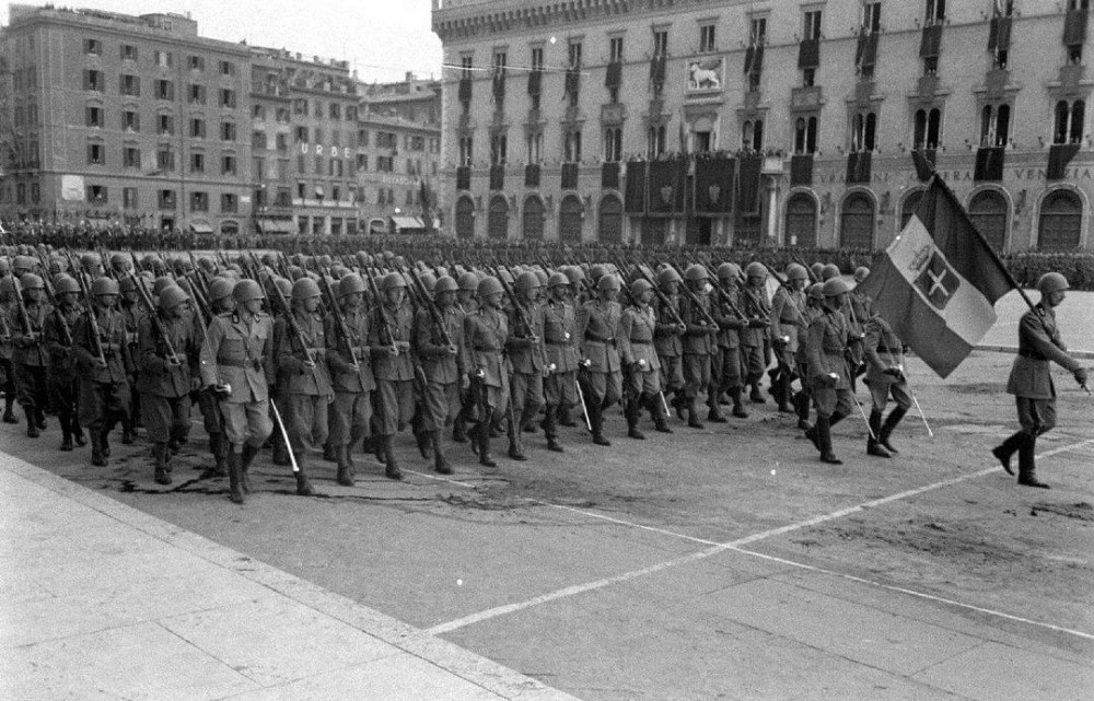 Итальянская армия, 1930-е годы. фото из rg.ru