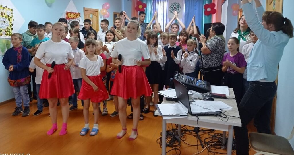 Более 123 тысяч юных новосибирцев организованно отдохнут этим летом