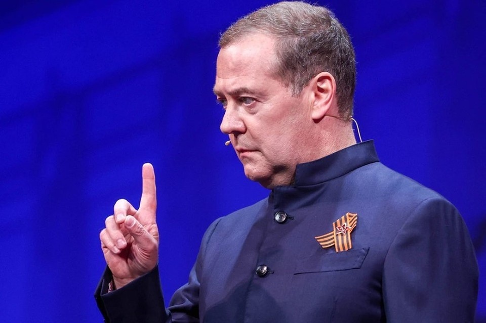    Медведев: Запад платит за Украину из глубинной ненависти к России, фото: Сергей Булкин/ТАСС