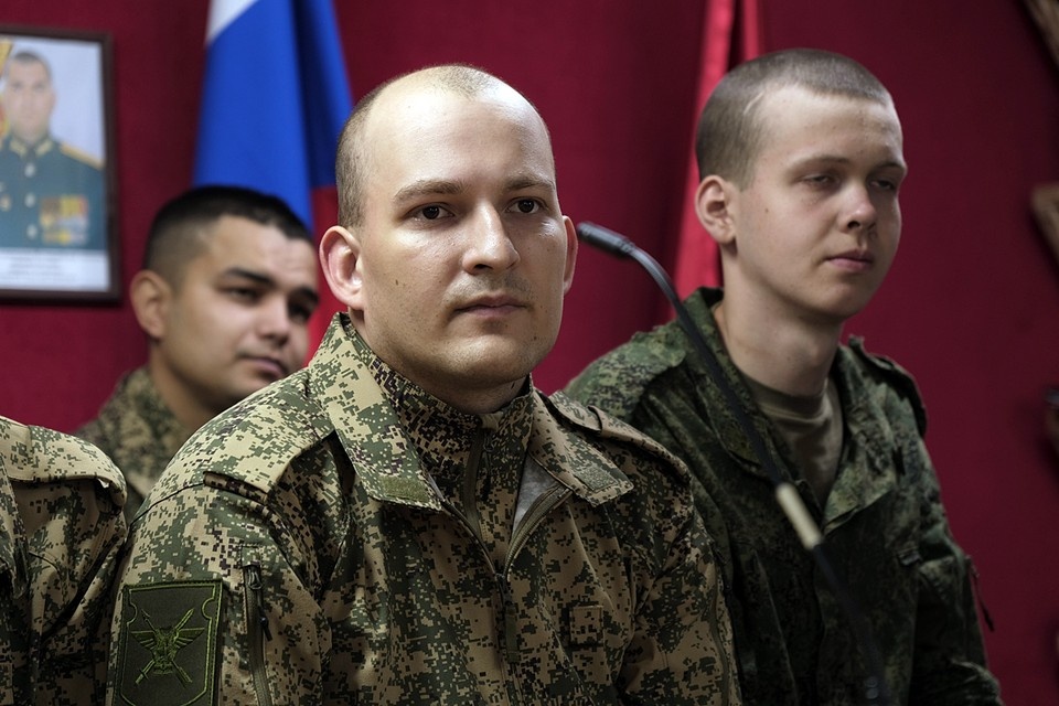    Такие мероприятия в войсках проходят все чаще. Они становятся важным связующим звеном между военнослужащими и гражданскими специалистами Министерство обороны РФ