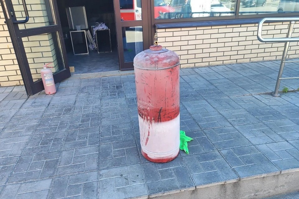    СК проверит инцидент с газовым баллоном в новосибирском кафе. Фото: ГУ МЧС России по Новосибирской области