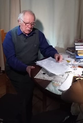 На илл.: Виктор Чалмаев 13 дек 2021 г. На съемках видео к 100-летию журнала Молодая гвардия. Фото Виктора Солоницына