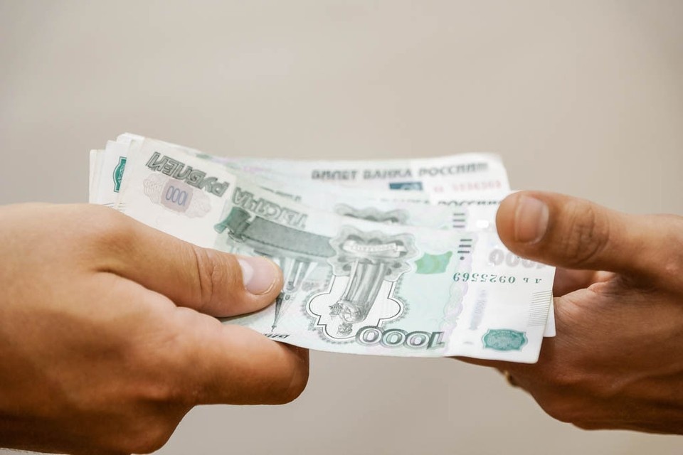    Суммарно они незаконно получили более 2 миллионов рублей. Светлана МАКОВЕЕВА