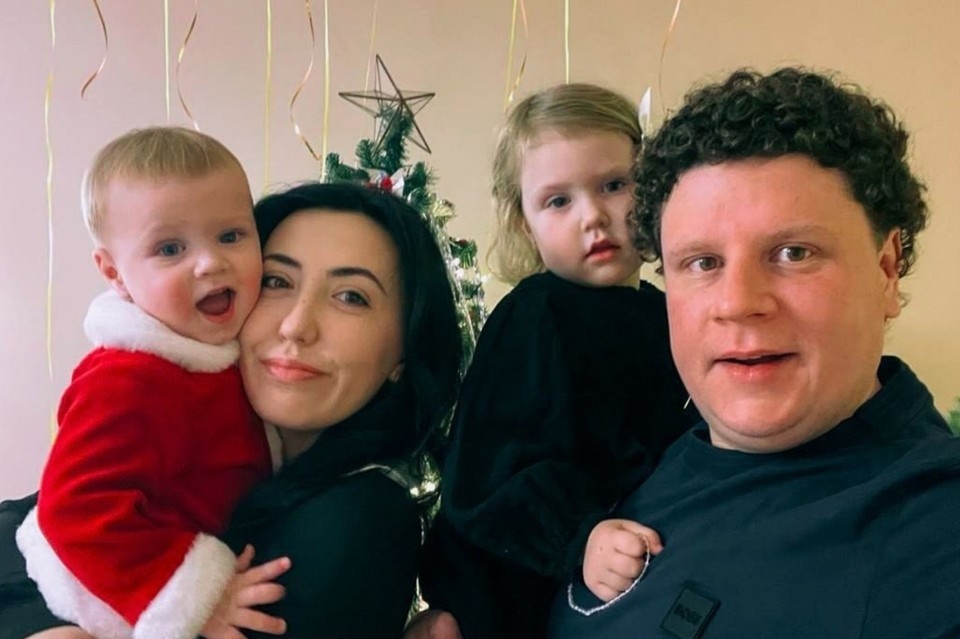    Дети Евгения и Ригины родились с разницей в два года. Фото: соцсети актера