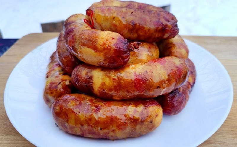 Домашняя колбаса с рисом и салом: простой рецепт из деревни