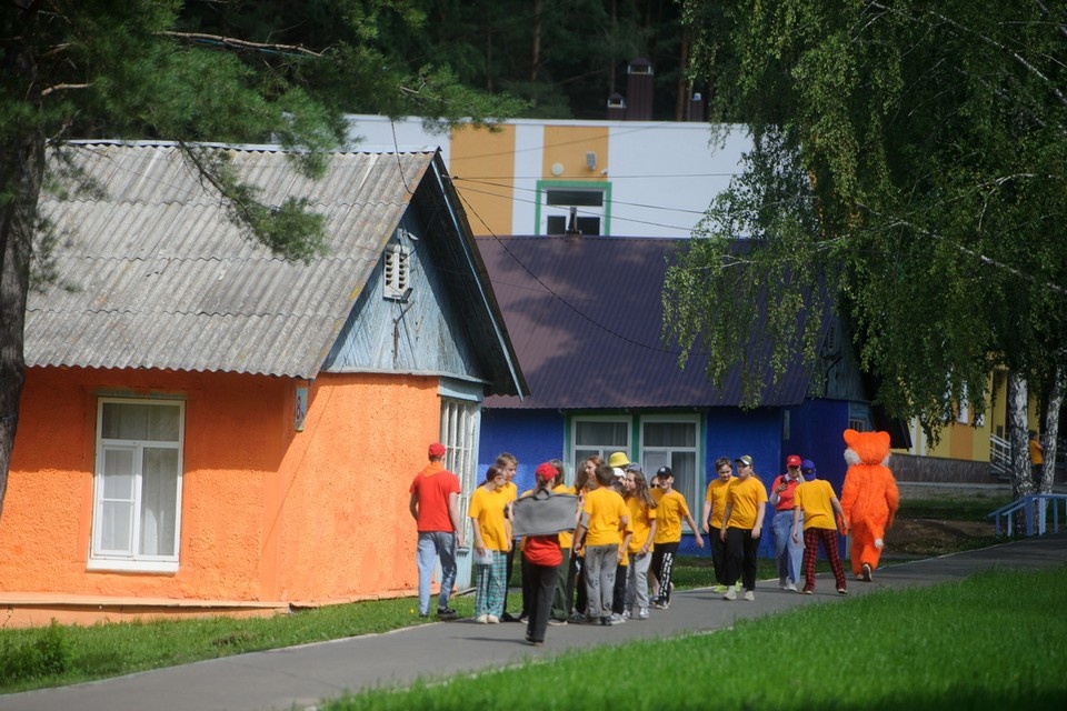    В Новосибирской области летом откроют 1015 детских лагерей. Алексей БУЛАТОВ