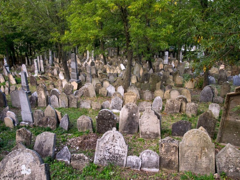 Старое кладдбище в Праге