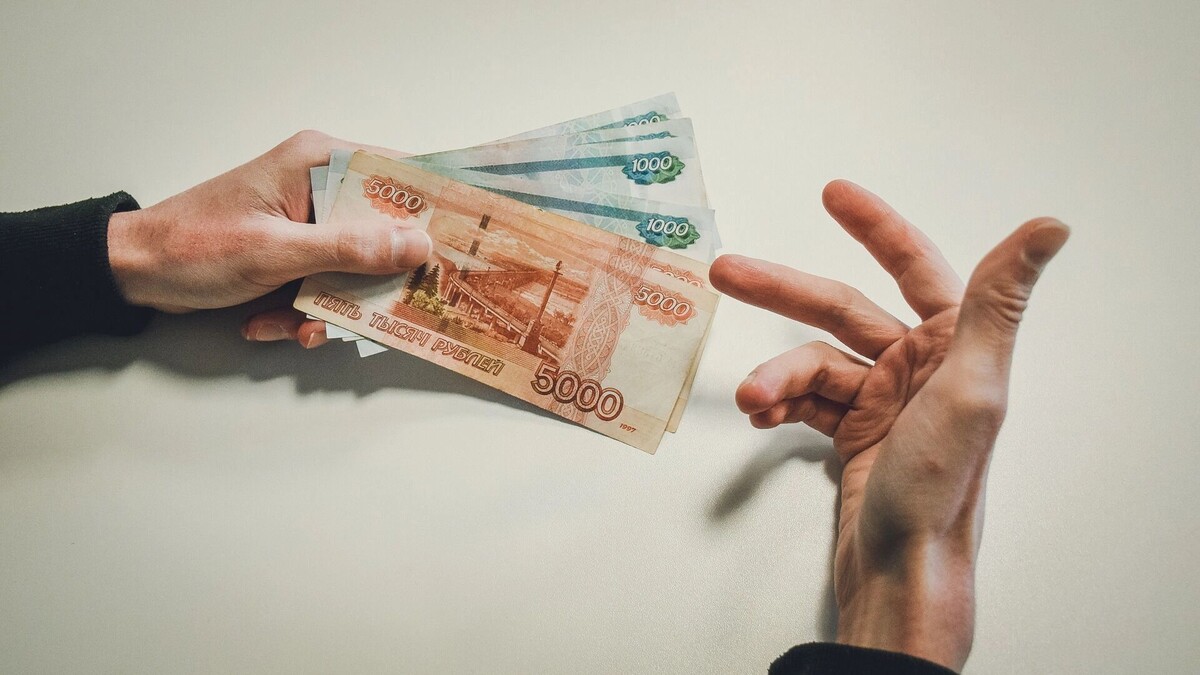    Эксперты объяснили, почему зарплата в 165 тысяч рублей не удерживают людей на Севере   1MI