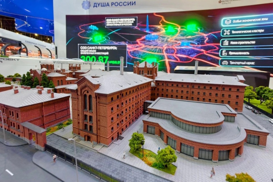    Планируется создать современный общественно-культурный и деловой центр. Алексей БУЛАТОВ