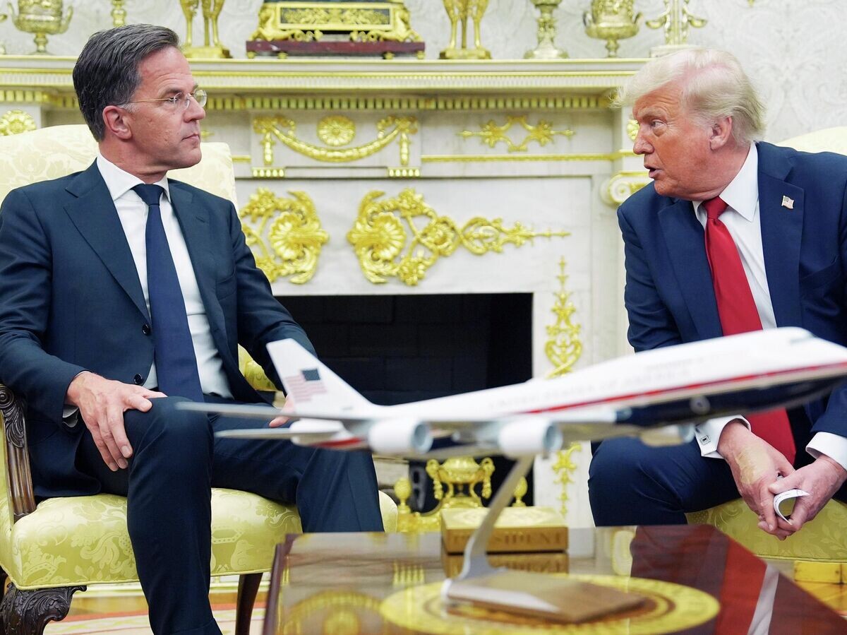    Марк Рютте и Дональд Трамп во время встречи | © AP Photo / Evan Vucci