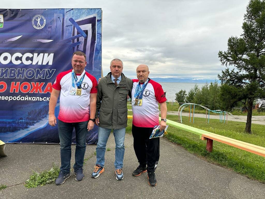 спортивное метание ножа