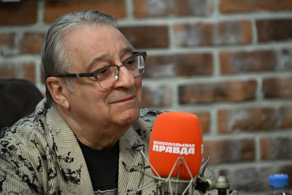    Актер Хазанов может быть не знаком с младшим братом. Евгения ГУСЕВА