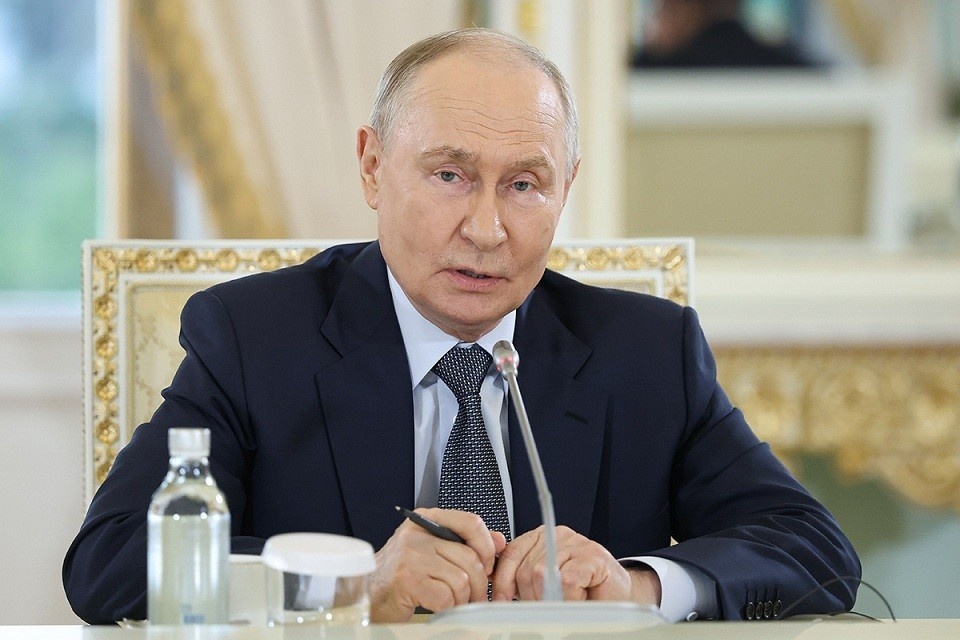    Путин: соглашение с Украиной стало бы документом исторического значения Фото: Валерий Шарифулин/ТАСС