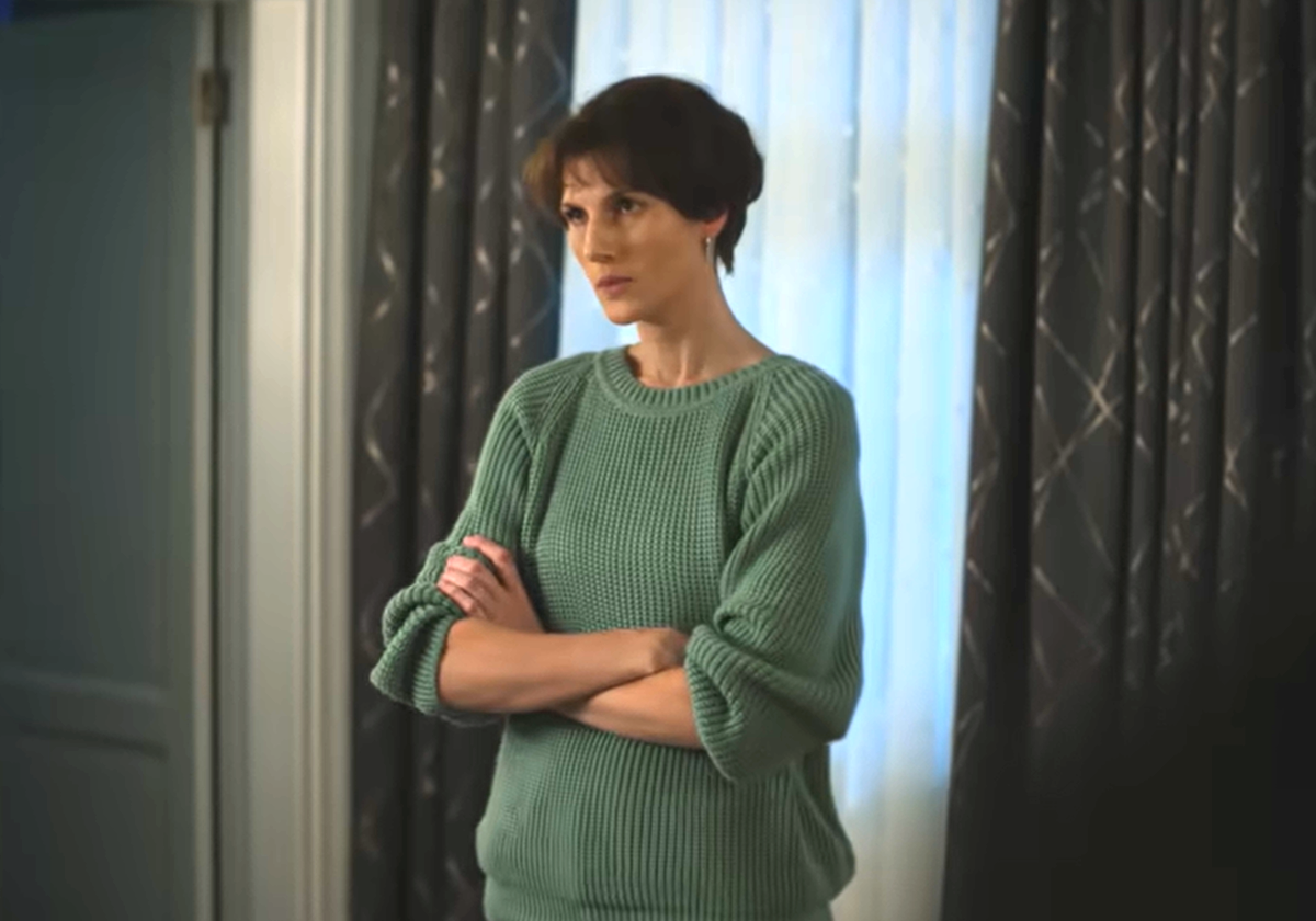 Оксана. Кадр из сериала "Черное облако".