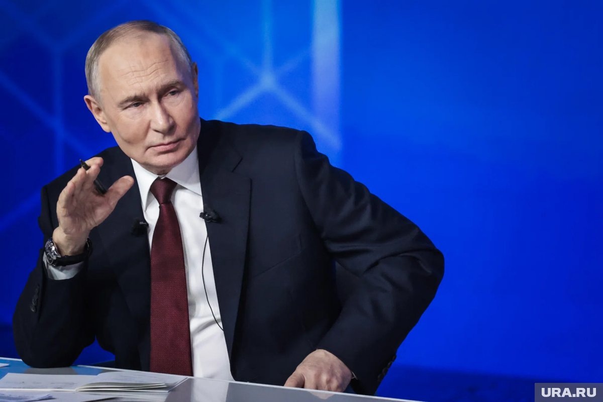     По словам Путина, сейчас решение остается только лишь за Киевом