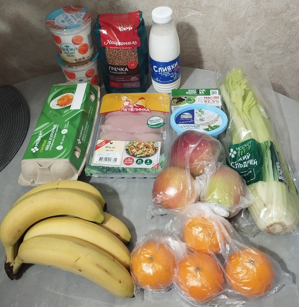 Продукты. ЗДЕСЬ и далее фото автора и(или) из личного архива автора, если не указано иначе.
