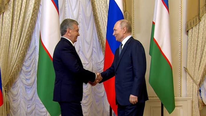 Шавкат Мирзиёев и Владимир Путин. Обложка © Life.ru