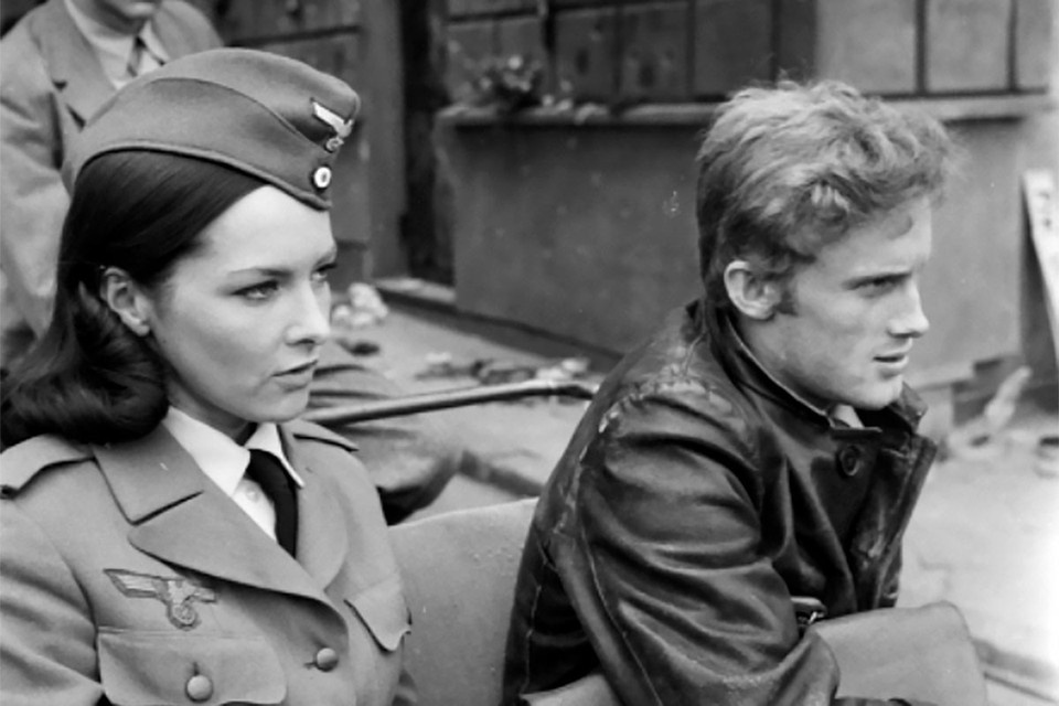   Барбара Брыльска в фильме "Освобождение", 1968 год. кадр из фильма