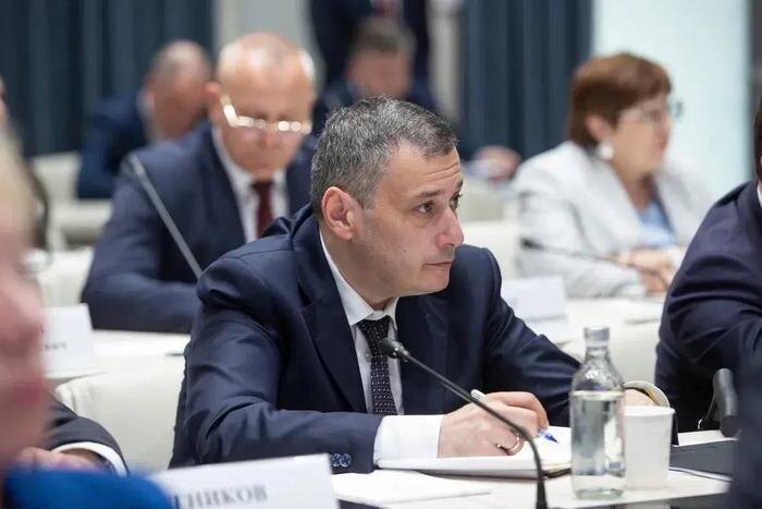 Обложка © Telegram / Александр Хинштейн