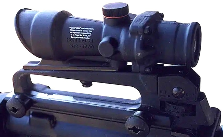 Оптический прицел ACOG.