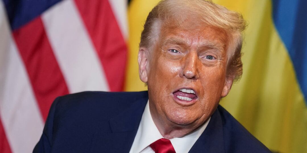 «Обама давал простыни, а я – противотанковое». Трамп не может определиться, он за мир или за войну