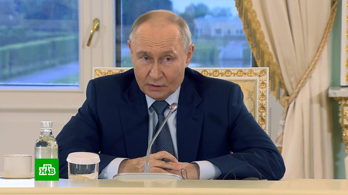    Путин: контроль РФ над Донбассом и заключение мира не противоречат друг другу