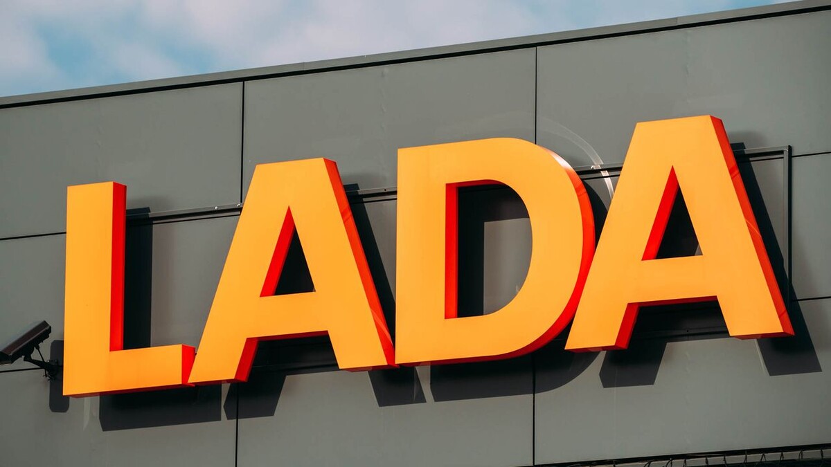    LADA. Фото Grisha Bruev / Shutterstock.com