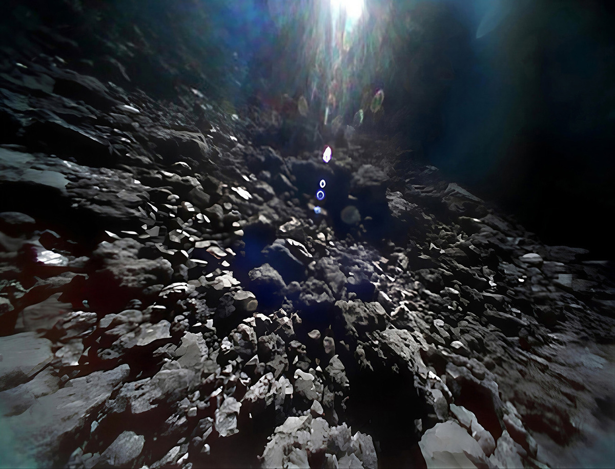 Во время спуска на поверхность / global.jaxa.jp 