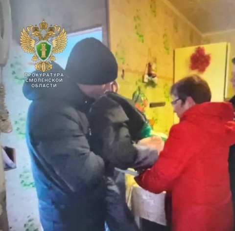 Жительница Сафонова смертельно ранила сожителя