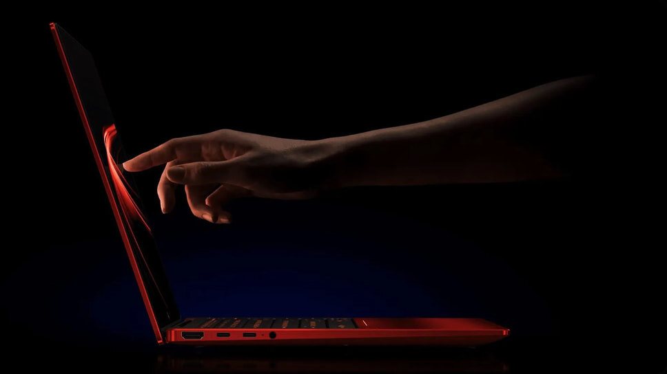 HP Limited Edition Scuderia Ferrari AI PC.📷Фото: Ferrari, HP
