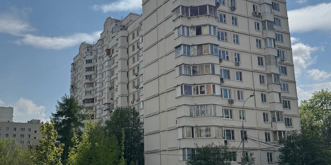 Два повышения цены и покупатель с ипотекой.