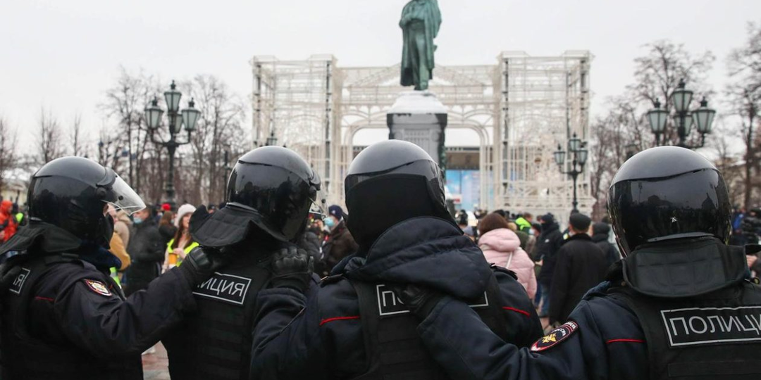 КРЕМЛЬ НАЧИНАЕТ ПОБАИВАТЬСЯ СМЕНЫ НАСТРОЕНИЙ В РФ?