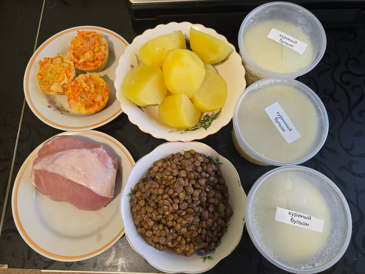 Ингридиенты. Курицы под рукой сегодня нет.
